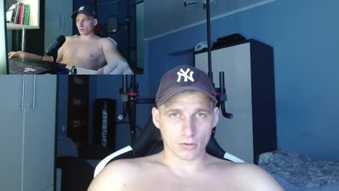 Snapshot of poliglotjoe chatting on October 1, 2025, 11:05 am Poliglot online show from October 1, 2025, 11:05 am