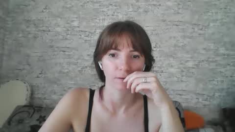 polin_xi online show from September 25, 2025, 12:20 pm