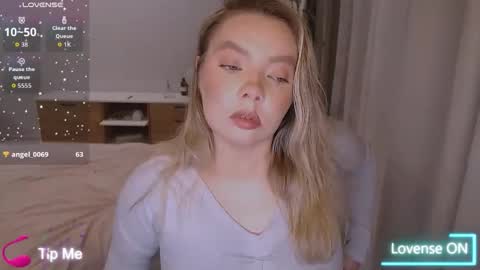 PolinaJones online show from February 4, 2026, 10:36 pm