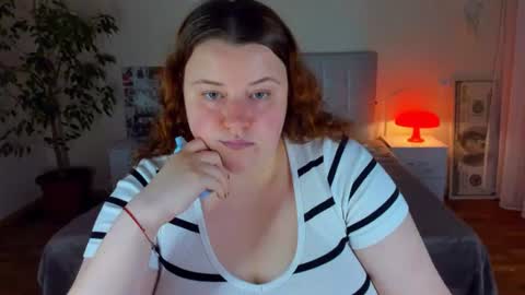 Polina online show from July 9, 2026, 6:34 pm