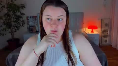 Polina online show from July 21, 2026, 6:43 pm