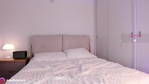 Snapshot of polly_____ chatting on September 19, 2025, 3:02 pm Polly online show from September 19, 2025, 3:02 pm