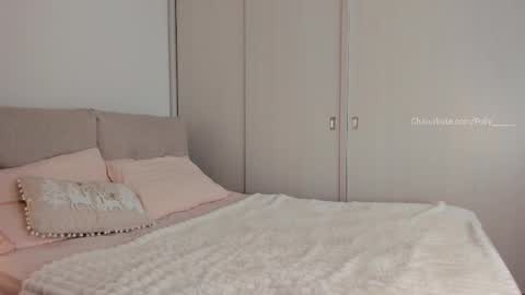 Snapshot of polly_____ chatting on November 5, 2025, 4:07 pm Polly online show from November 5, 2025, 4:07 pm