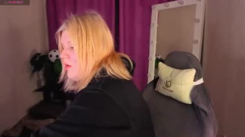 Polly online show from June 22, 2026, 1:07 am