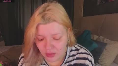 Polly online show from June 26, 2026, 1:21 am