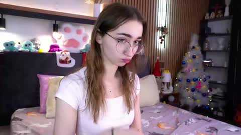 Polly online show from November 29, 2025, 7:22 am