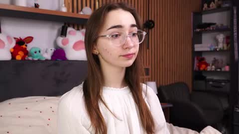 Polly online show from March 21, 2026, 7:35 am