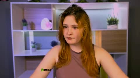 polly_cute1 online show from April 26, 2026, 7:00 pm