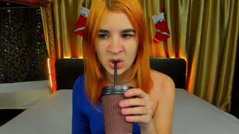 Snapshot of polly_love_ chatting on December 17, 2024, 1:16 pm Polly online show from December 17, 2024, 1:16 pm