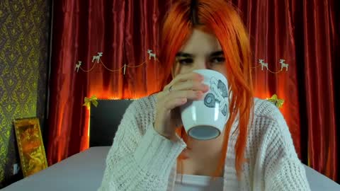 Snapshot of polly_love_ chatting on January 13, 2025, 10:58 am Polly online show from January 13, 2025, 10:58 am