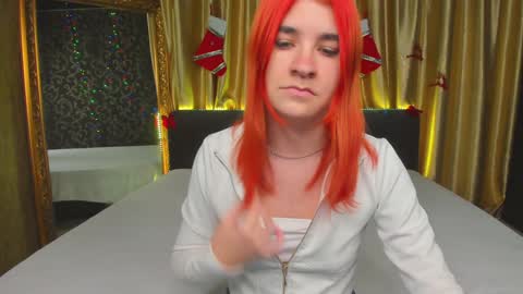 Snapshot of polly_love_ chatting on January 14, 2025, 10:27 am Polly online show from January 14, 2025, 10:27 am