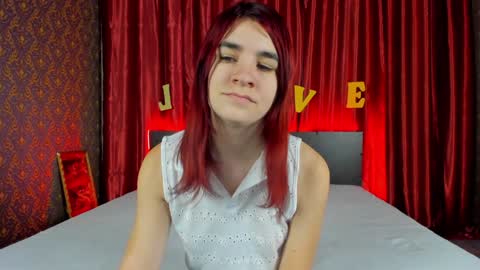 Snapshot of polly_love_ chatting on February 6, 2025, 7:56 am Polly online show from February 6, 2025, 7:56 am