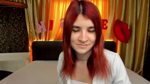 Snapshot of polly_love_ chatting on February 18, 2025, 1:22 pm Polly online show from February 18, 2025, 1:22 pm