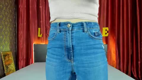 Snapshot of polly_love_ chatting on February 21, 2025, 8:40 am Polly online show from February 21, 2025, 8:40 am