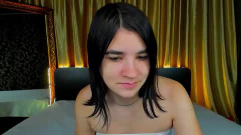 Snapshot of polly_love_ chatting on October 9, 2025, 6:11 am Polly online show from October 9, 2025, 6:11 am