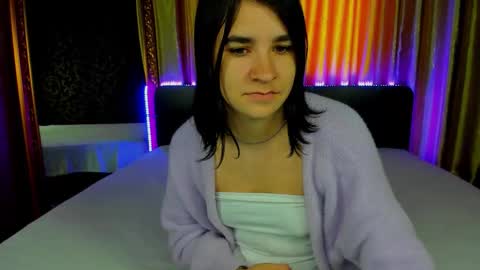 Snapshot of polly_love_ chatting on October 14, 2025, 12:06 pm Polly online show from October 14, 2025, 12:06 pm