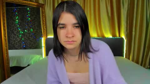 Snapshot of polly_love_ chatting on October 15, 2025, 6:13 am Polly online show from October 15, 2025, 6:13 am