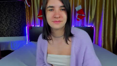 Polly online show from December 18, 2025, 7:14 am