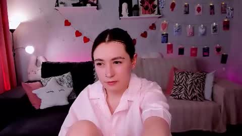 Polly online show from June 10, 2026, 9:19 am