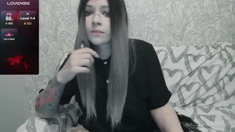 Snapshot of polly_wow chatting on April 16, 2026, 6:52 pm Polly online show from April 16, 2026, 6:52 pm