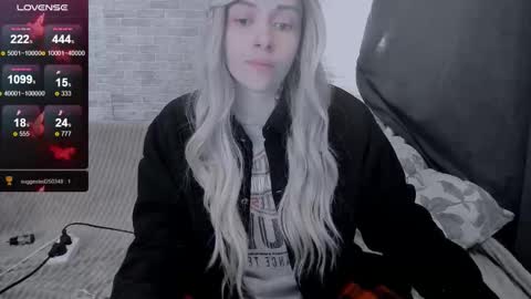 Snapshot of polly_wow chatting on May 14, 2026, 2:29 am Polly online show from May 14, 2026, 2:29 am