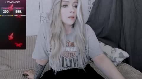 Snapshot of polly_wow chatting on May 22, 2026, 11:16 am Polly online show from May 22, 2026, 11:16 am