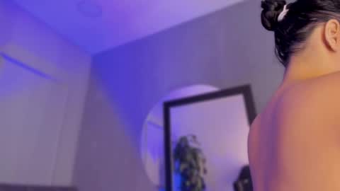 POLLY online show from October 16, 2025, 10:38 am