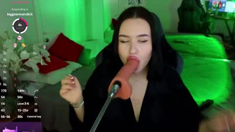 Snapshot of pollyshmidt chatting on February 9, 2025, 2:29 pm pollyshmidt online show from February 9, 2025, 2:29 pm