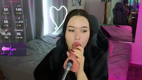Snapshot of pollyshmidt chatting on February 25, 2025, 3:16 pm pollyshmidt online show from February 25, 2025, 3:16 pm