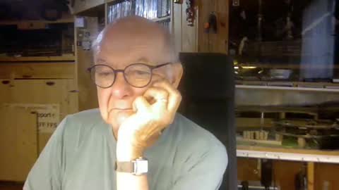 Snapshot of pomme1949 chatting on October 5, 2025, 9:18 am pomme1949 online show from October 5, 2025, 9:18 am