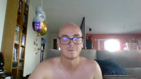 Snapshot of ponarch chatting on August 1, 2026, 6:40 pm ponarch online show from August 1, 2026, 6:40 pm