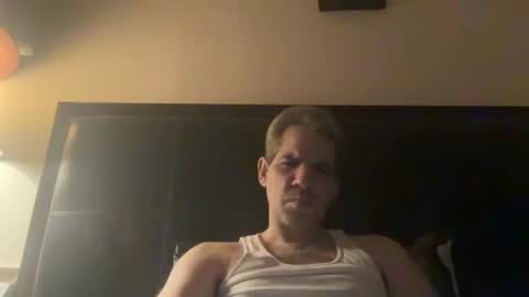 Snapshot of ponchynyc chatting on December 14, 2024, 1:28 am PONCH online show from December 14, 2024, 1:28 am