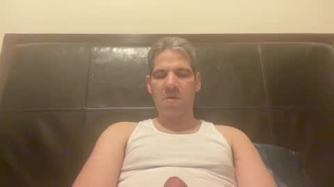 Snapshot of ponchynyc chatting on January 20, 2025, 10:15 pm PONCH online show from January 20, 2025, 10:15 pm