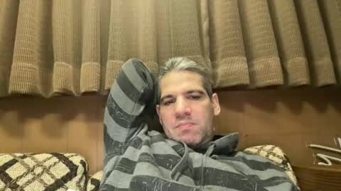 Snapshot of ponchynyc chatting on October 18, 2025, 4:59 am PONCH online show from October 18, 2025, 4:59 am