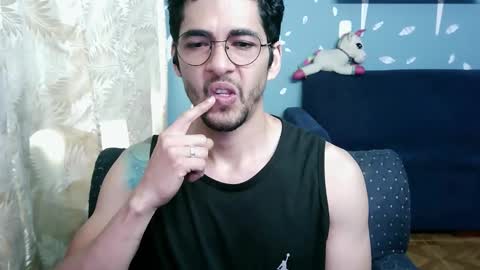 Snapshot of ponzothc chatting on November 4, 2025, 7:57 pm ponzothc online show from November 4, 2025, 7:57 pm