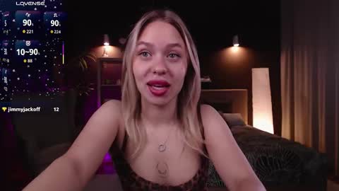 Eva online show from September 12, 2025, 1:06 am