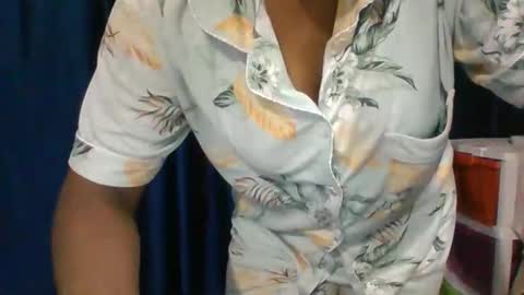 Snapshot of poojalady chatting on September 13, 2025, 6:08 pm poojalady online show from September 13, 2025, 6:08 pm