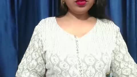 poojalady online show from April 24, 2026, 4:42 pm
