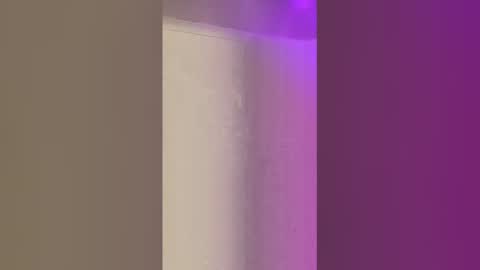 Latinito online show from May 5, 2026, 11:13 pm