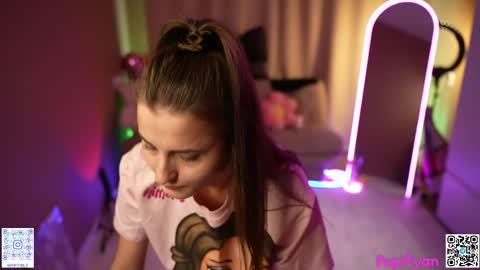 Louise  see you on December 1  at 2200 UTC3 online show from May 11, 2026, 8:53 am