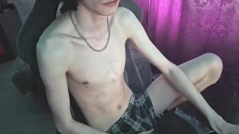 popoul_couple online show from May 10, 2026, 8:19 am