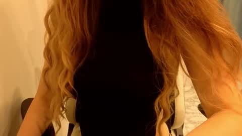 April online show from October 5, 2025, 6:17 pm