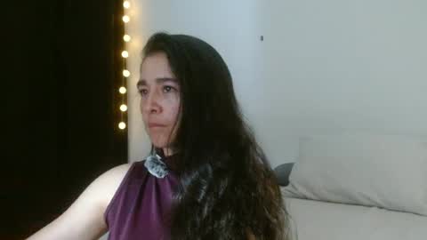 Snapshot of porcelainlux chatting on June 19, 2026, 2:38 am porcelainlux online show from June 19, 2026, 2:38 am