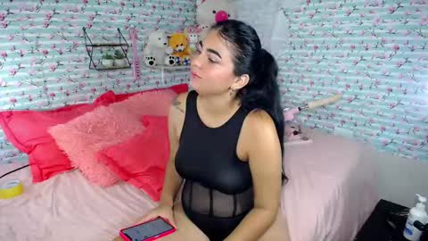 NICKKYMARTIN online show from February 26, 2025, 12:14 pm
