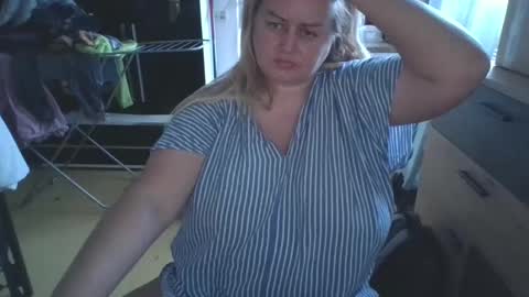 Snapshot of pornbusty chatting on February 9, 2025, 3:23 pm MelissOfficial online show from February 9, 2025, 3:23 pm