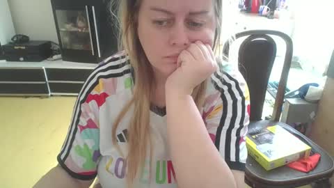 Snapshot of pornbusty chatting on March 25, 2026, 10:21 am MelissOfficial online show from March 25, 2026, 10:21 am