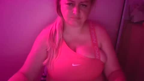 MelissOfficial online show from July 14, 2026, 6:57 pm
