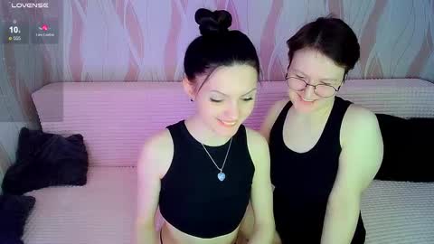 Ana and Tati online show from February 20, 2025, 10:48 pm