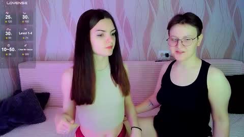 Ana and Tati online show from November 2, 2025, 7:16 pm