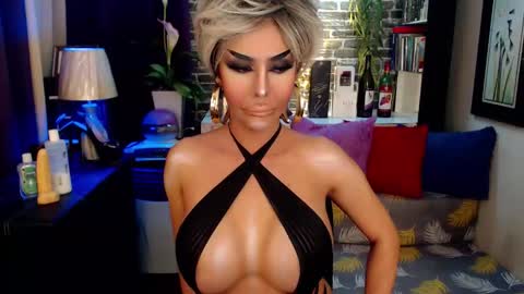 Snapshot of pornstardiva chatting on February 2, 2026, 10:19 pm DivaGray online show from February 2, 2026, 10:19 pm